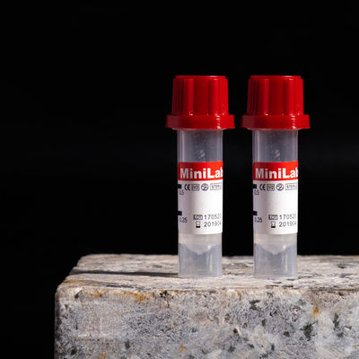Rote Spitzenkapillarblut-Sammlungs-Rohre 0.5ml 100pcs Tray Packing
